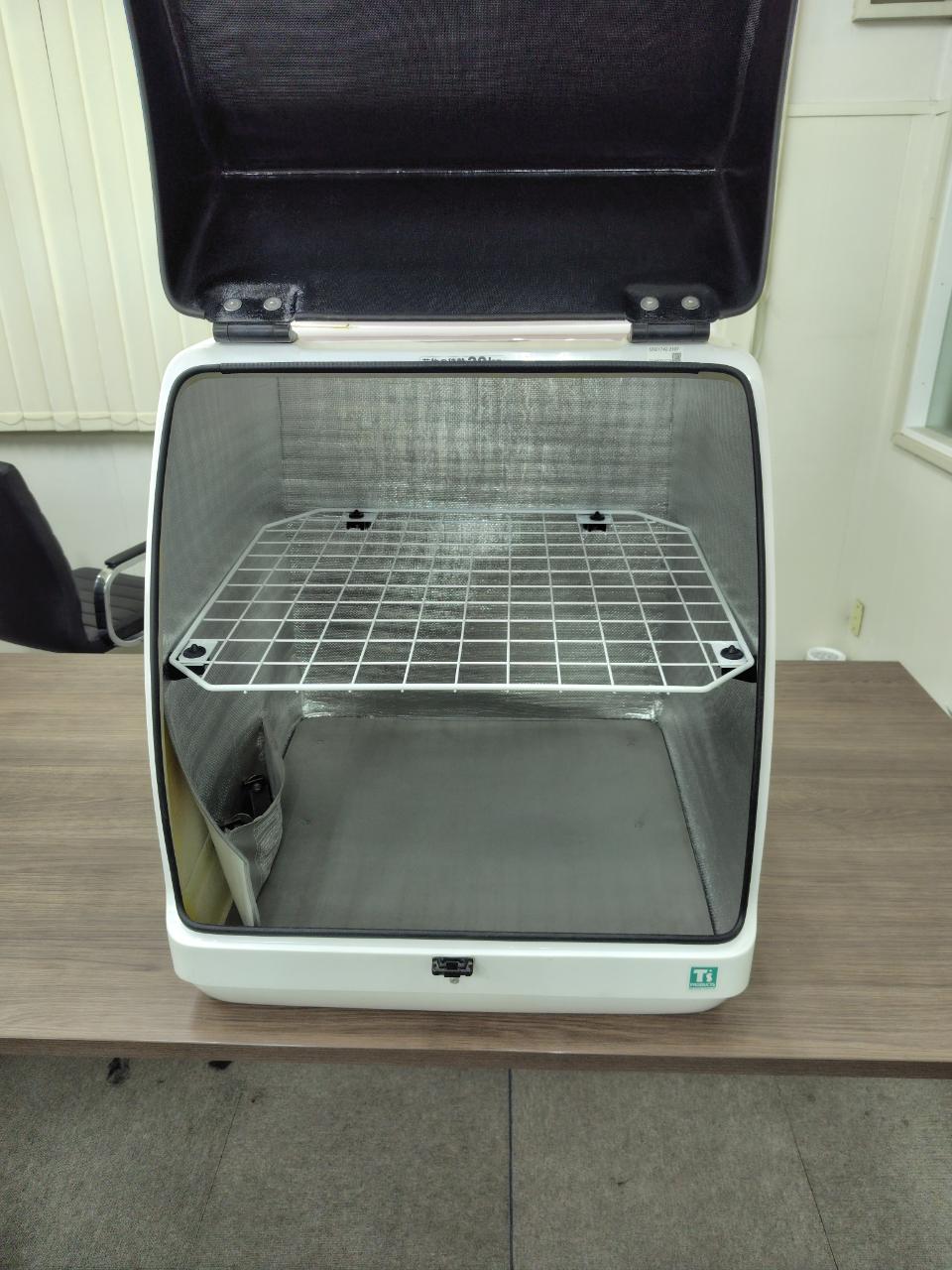 【送料無料】【中古品】リヤBOX MB30-CS(中棚付き)スタンダードトランク ティーズ - 画像 (4)