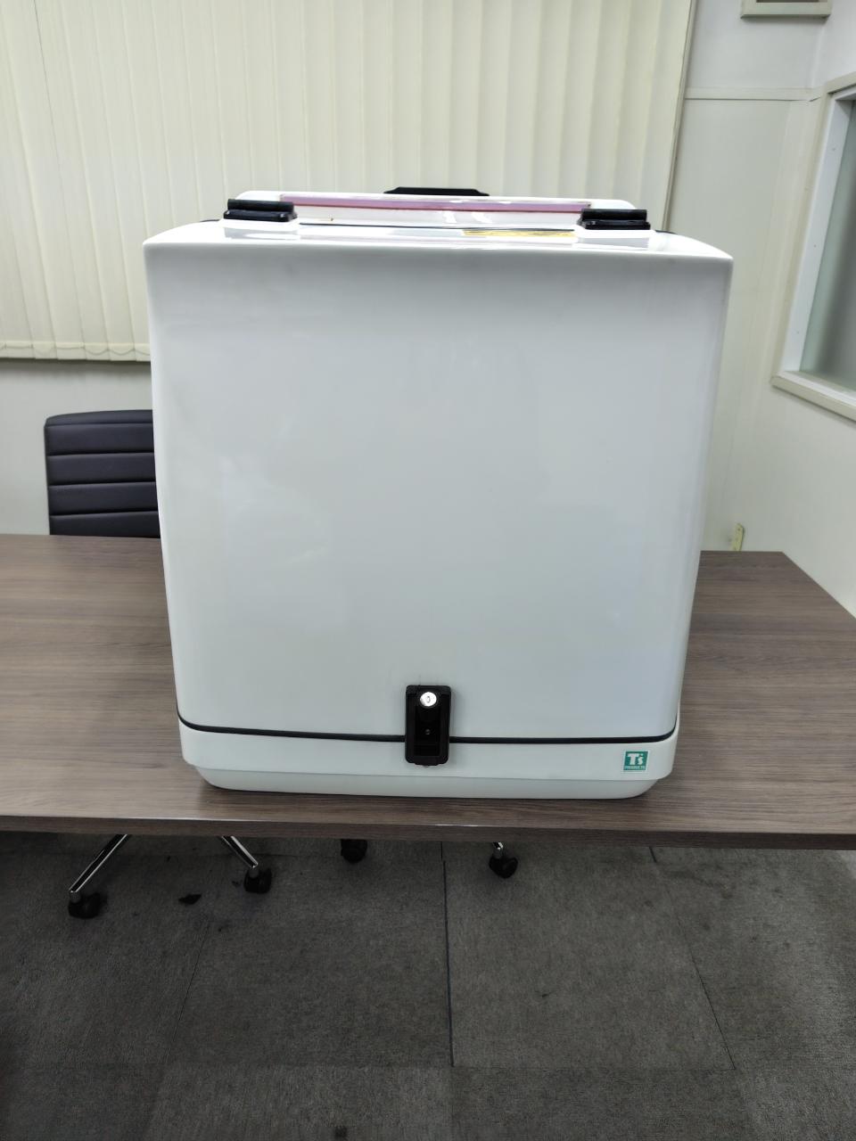 【送料無料】【中古品】リヤBOX MB30-CS(中棚付き)スタンダードトランク ティーズ - 画像 (2)